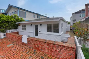 444 35th St, Manhattan Beach, CA 90266 - Photo 1