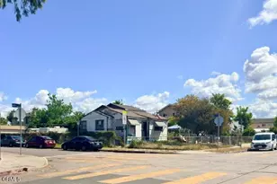 203 E 107th St, Los Angeles, CA 90003 - Photo 1