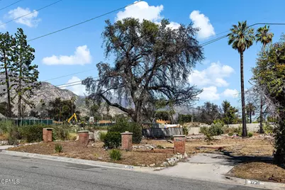 2726 N Marengo Avenue, Altadena, CA 91001 - Photo 1