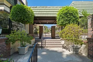 885 S Orange Grove Blvd, Pasadena, CA 91105 - Photo 1