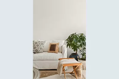 11912 Laurelwood Drive #302, Studio City, CA 91604 - Photo 1