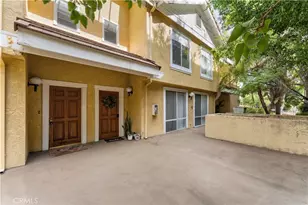 451 S Oakland Ave, Pasadena, CA 91101 - Photo 1