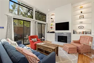 209 S Oakland Ave, Pasadena, CA 91101 - Photo 1