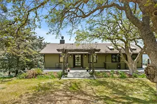 30140 Tuttle Ct, Tehachapi, CA 93561 - Photo 1