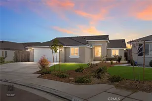 807 Potts Pt Wy, Bakersfield, CA 93307 - Photo 1