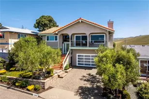 1310 Hillcrest Dr, Morro Bay, CA 93442 - Photo 1