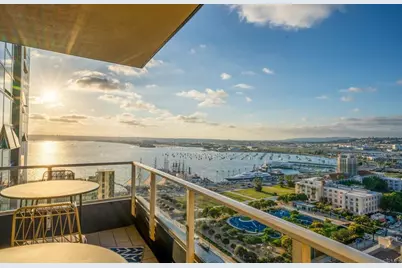 1325 Pacific Highway #2106, San Diego, CA 92101 - Photo 1