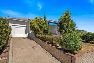 855 Quail St, San Diego, CA 92102 - Photo 1