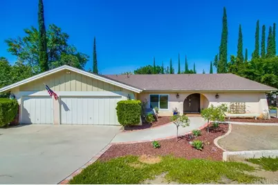 552 Vista Del Escuela, El Cajon, CA 92019 - Photo 1