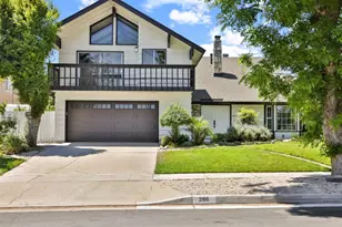 286 E Mission Rd, Corona, CA 92879 - Photo 1