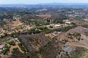 3829 Silverleaf Ln, Vista, CA 92084 - Photo 1