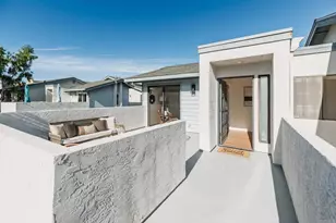 4085 Crystal Dawn Ln, San Diego, CA 92122 - Photo 2