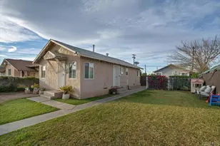 347 E B St, Brawley, CA 92227 - Photo 1
