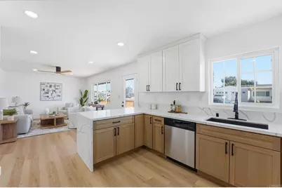 702 4 Oaklawn Avenue, Chula Vista, CA 91910 - Photo 1