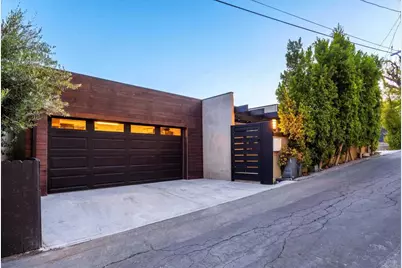 3866 Alta Mesa Drive, Studio City, CA 91604 - Photo 1