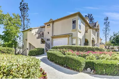 2063 Lakeridge Circle 202, Chula Vista, CA 91913 - Photo 1