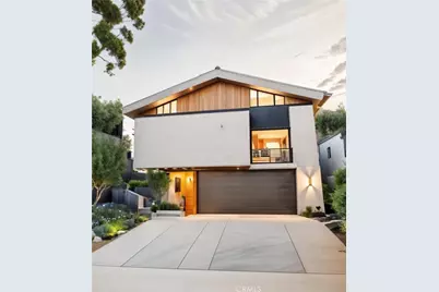 1230 6th Street, Manhattan Beach, CA 90266 - Photo 1