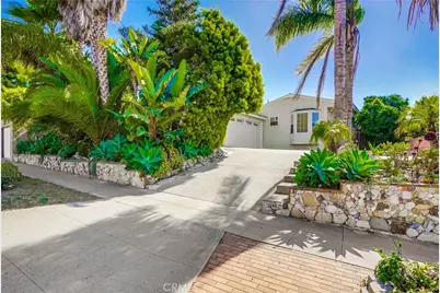 851 W Hamilton Avenue, San Pedro, CA 90731 - Photo 1