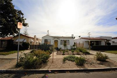 636 W 103rd St, Los Angeles, CA 90044 - MLS PW22245931 - Coldwell Banker