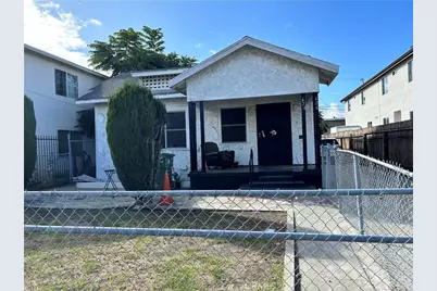 424 E 61st Street, Los Angeles, CA 90003 - Photo 1