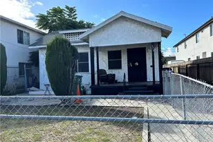 424 E 61st St, Los Angeles, CA 90003 - Photo 1