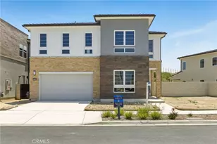 27546 Elderberry Dr, Valencia, CA 91381 - Photo 1