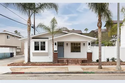 711 Orange Avenue, Huntington Beach, CA 92648 - Photo 1