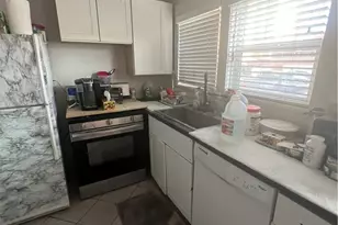 354 Chestnut Ave, Long Beach, CA 90802 - Photo 1