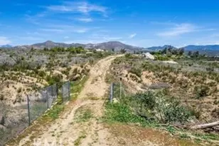 40120 Perryman Ln, Hemet, CA 92544 - Photo 1