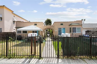 1216 S Mullen Avenue, Los Angeles, CA 90019 - Photo 1