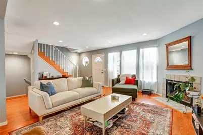 533 Walnut Avenue #7, Long Beach, CA 90802 - Photo 1