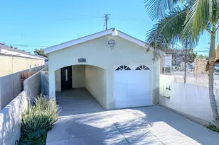 8632 S Fir Ave, Los Angeles, CA 90002 - Photo 1