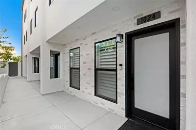 1024 S S Leland St, San Pedro, CA 90731 - Photo 1