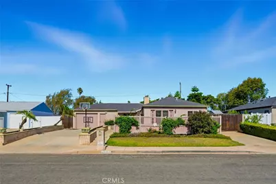 934 Governor Street, Costa Mesa, CA 92627 - Photo 1