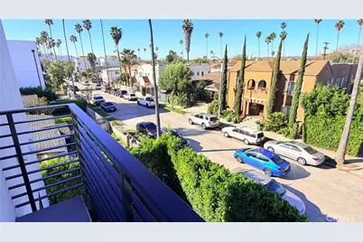 1416 S Cloverdale, Los Angeles, CA 90019 - Photo 1