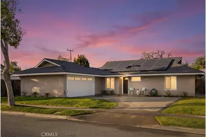 832 Presidio, Costa Mesa, CA 92626 - Photo 1