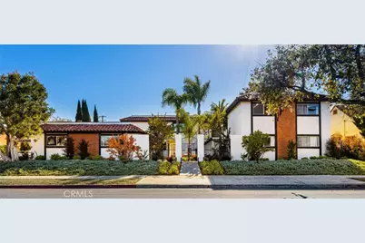 201 E 16th Street #D, Costa Mesa, CA 92627 - Photo 1