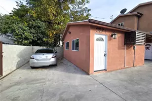 227 1/2 E 84th, Los Angeles, CA 90003 - Photo 1