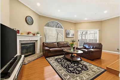 611 E Olive #106, Burbank, CA 91501 - Photo 1