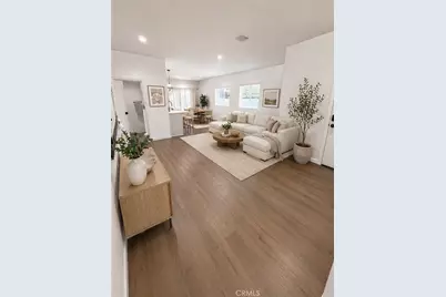 1521 W 37th Place, Los Angeles, CA 90018 - Photo 1