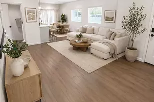 1521 W 37th Pl, Los Angeles, CA 90018 - Photo 1
