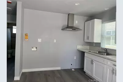 1215 1/2 W104th, Los Angeles, CA 90044 - Photo 1