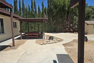 7215 Lyons, Hesperia, CA 92345 - Photo 1