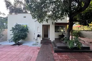 1011 San Pascual Ave, Los Angeles, CA 90042 - Photo 1