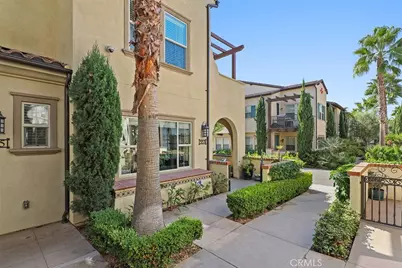 553 S Kroeger Street, Anaheim, CA 92805 - Photo 1