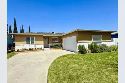 913 N Acacia Avenue, Fullerton, CA 92831 - Photo 1