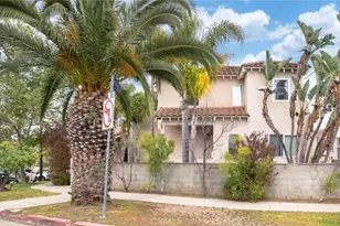 1100 S Highland Ave, Los Angeles, CA 90019 - Photo 1