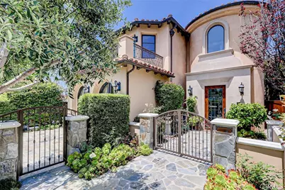 853 6th Street, Manhattan Beach, CA 90266 - Photo 1