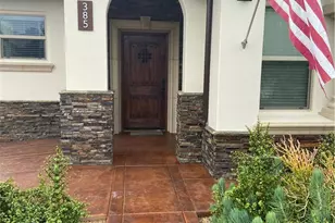 385 W 19th St, San Pedro, CA 90731 - Photo 1