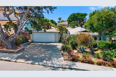 1534 Voorhees Avenue, Manhattan Beach, CA 90260 - Photo 1